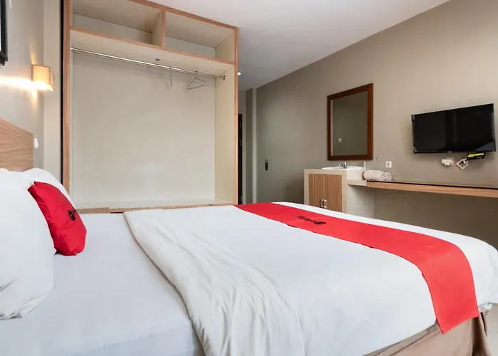 Reddoorz Plus At Hotel Ulin Samarinda